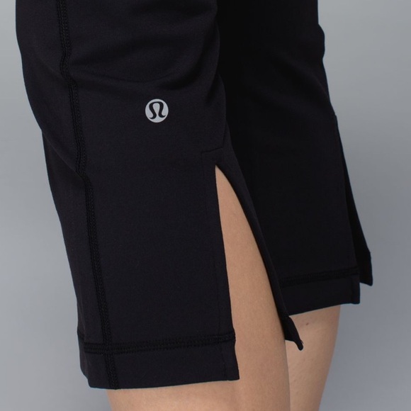 Lululemon size 4 Gather and Crow Crop Yoga Flares - Picture 8 of 8